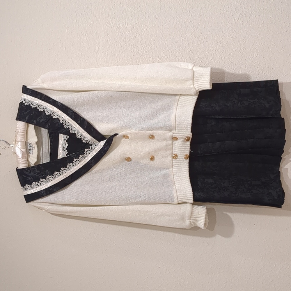 Amazing Vintage Nilani Cream & Black Silk Cardigan Skirt Set Size Large